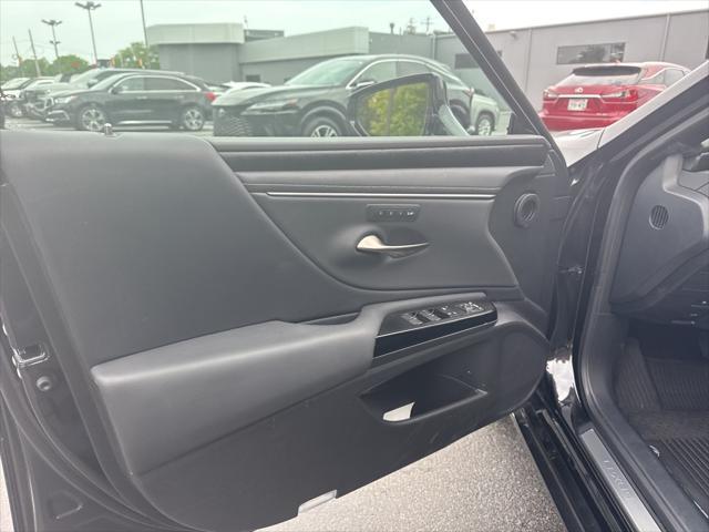 used 2024 Lexus ES 350 car, priced at $43,000