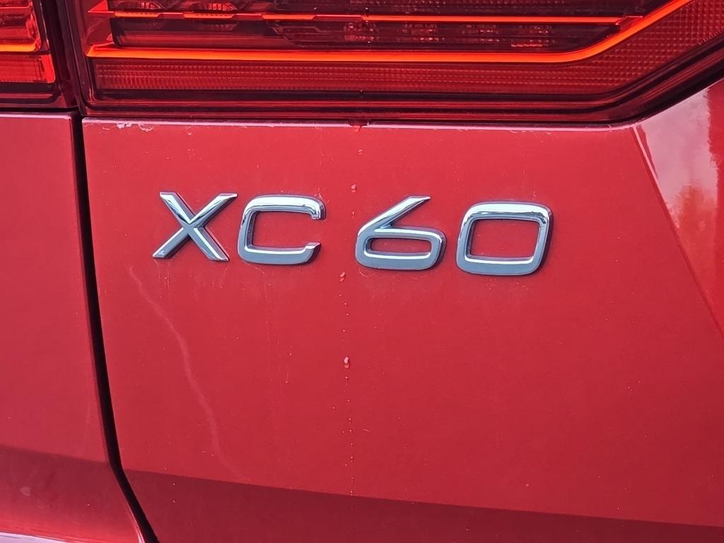 used 2019 Volvo XC60 Recharge Plug-In Hybrid car, priced at $33,900
