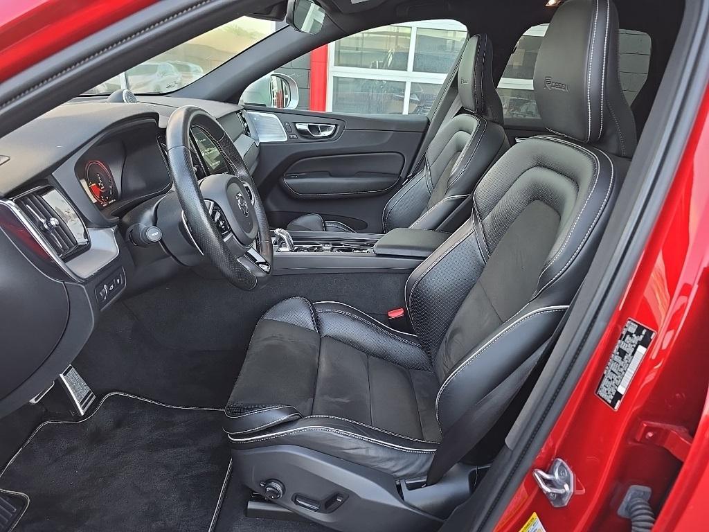used 2019 Volvo XC60 Recharge Plug-In Hybrid car, priced at $33,900