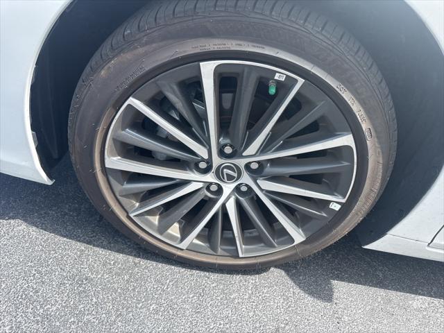 used 2025 Lexus ES 350 car, priced at $45,000