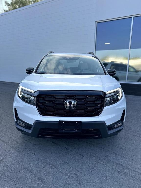 used 2022 Honda Passport car, priced at $32,500