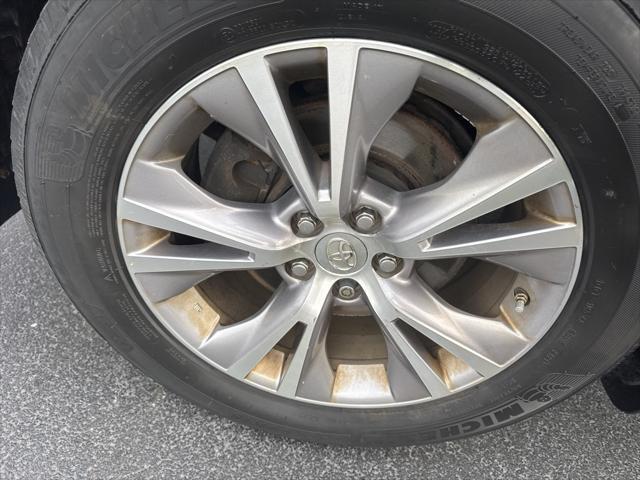 used 2015 Toyota Highlander car, priced at $17,700