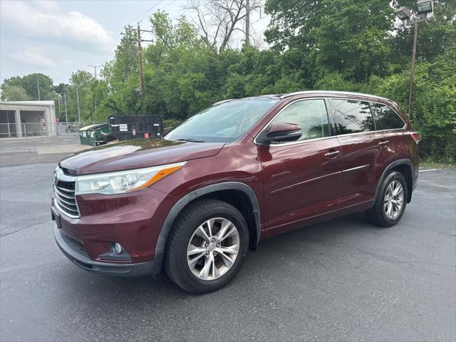 used 2015 Toyota Highlander car, priced at $17,700