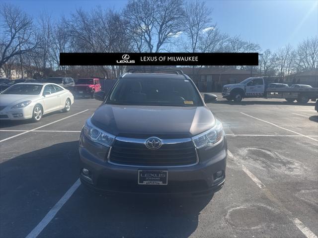 used 2014 Toyota Highlander car, priced at $14,300