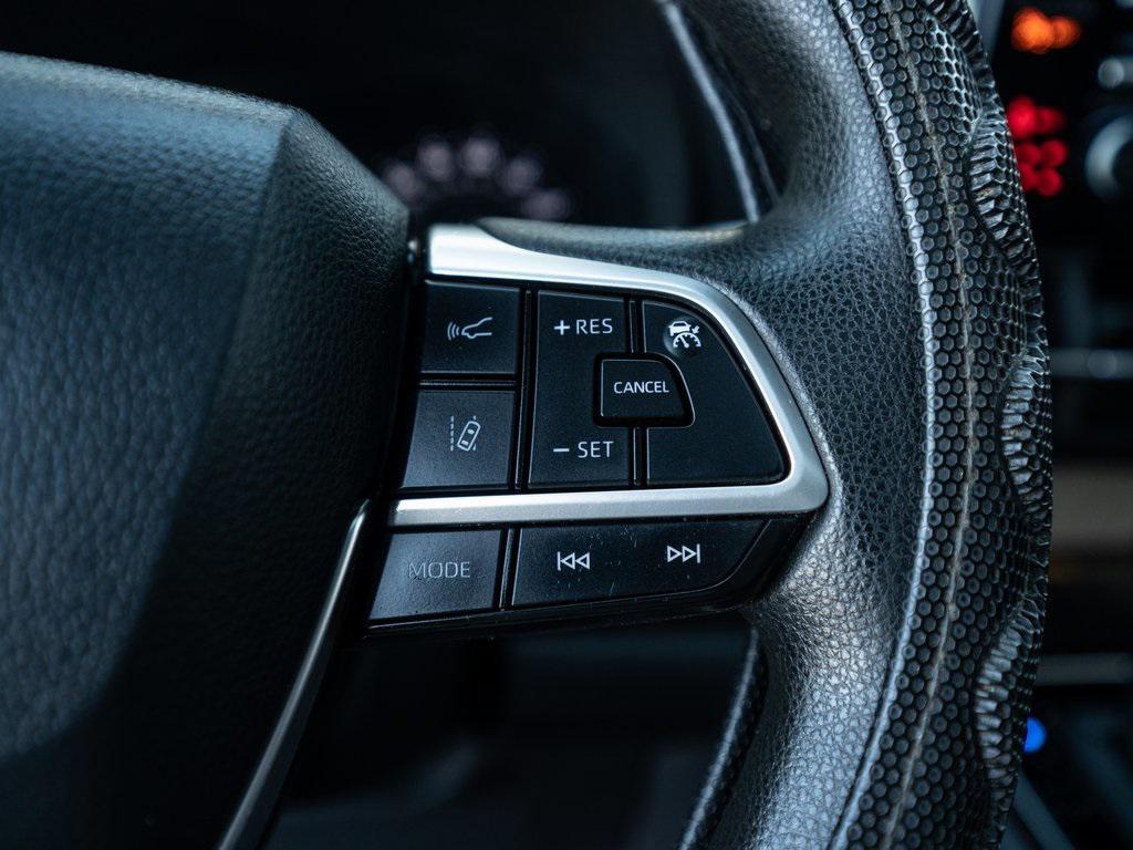 used 2021 Toyota Sienna car, priced at $33,694