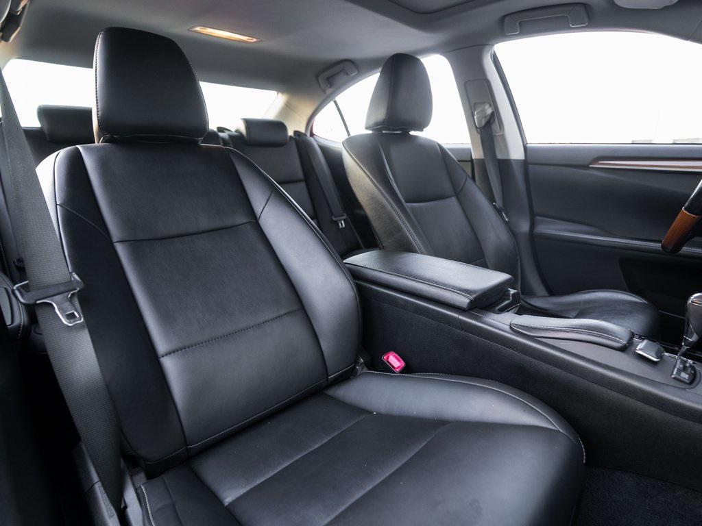 used 2013 Lexus ES 300h car, priced at $9,433