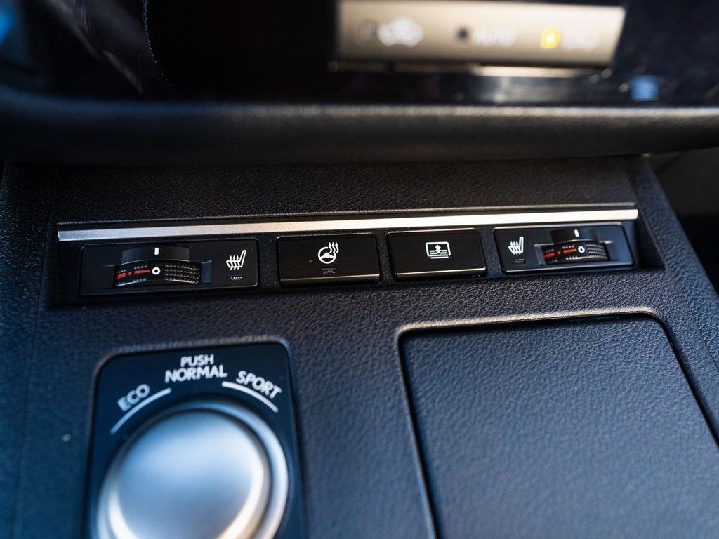 used 2013 Lexus ES 300h car, priced at $9,433