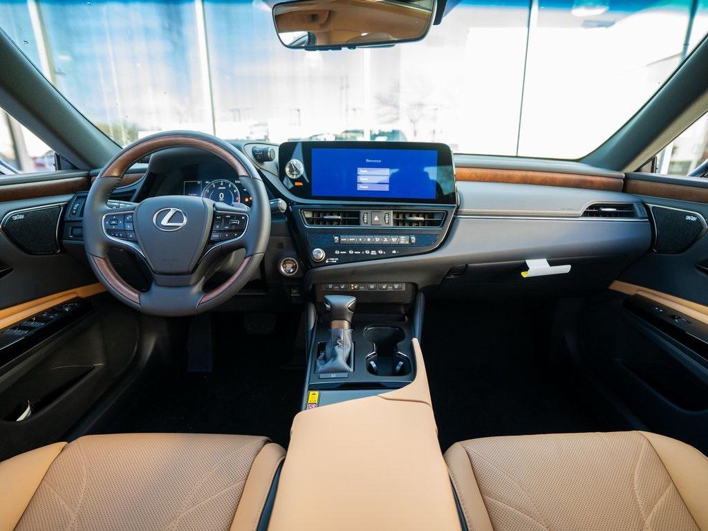 new 2025 Lexus ES 350 car, priced at $53,170