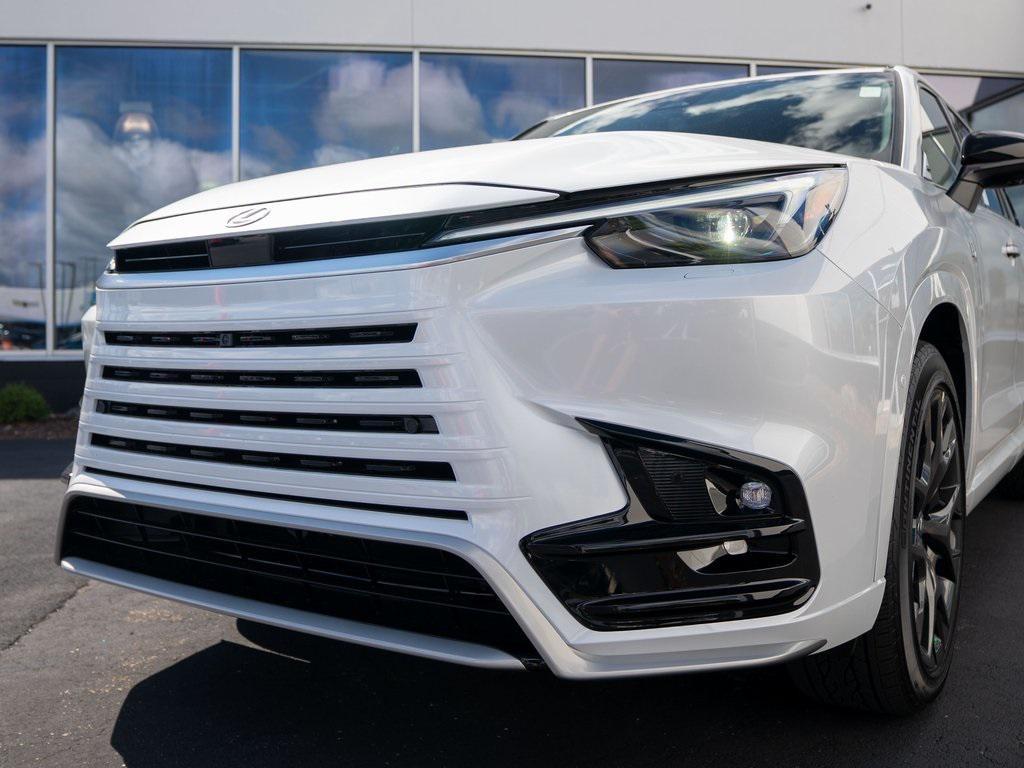 new 2025 Lexus TX 500h car, priced at $72,285