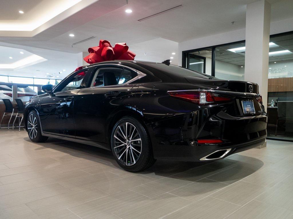 new 2025 Lexus ES 350 car, priced at $46,345