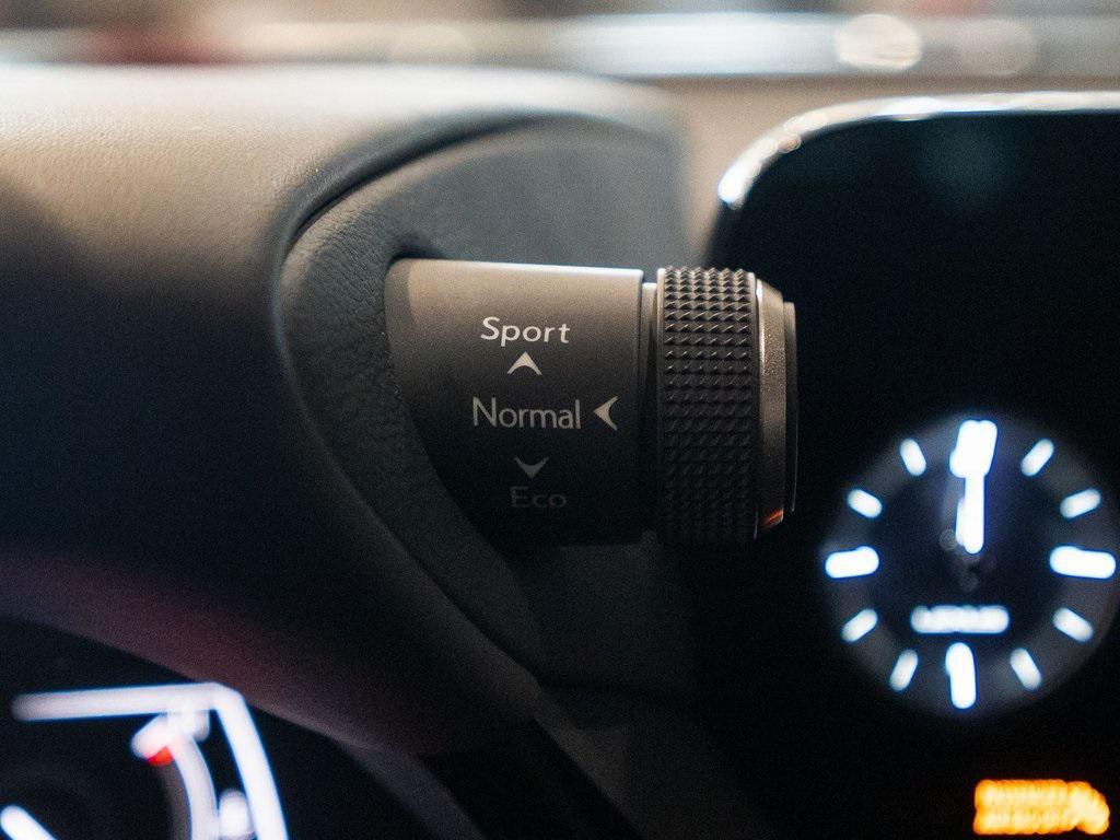 new 2025 Lexus ES 350 car, priced at $46,345