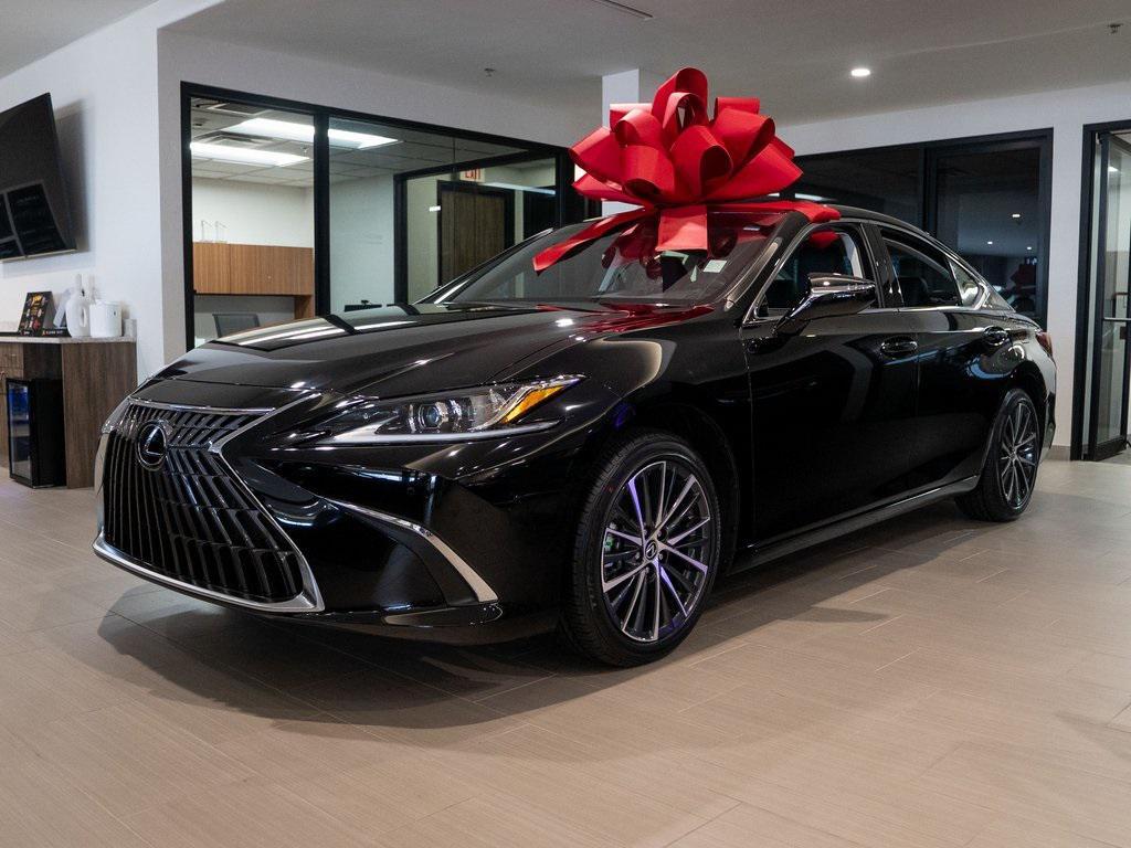 new 2025 Lexus ES 350 car, priced at $46,345