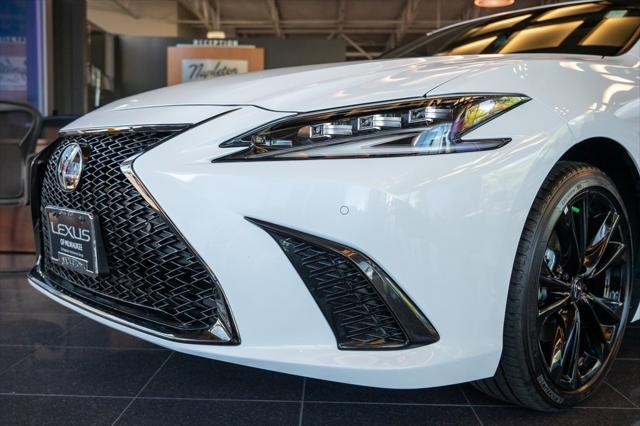 new 2025 Lexus ES 300h car, priced at $49,955