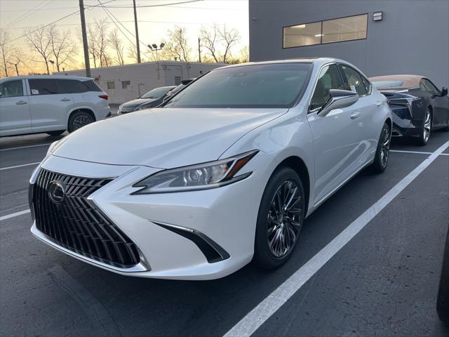 new 2025 Lexus ES 350 car, priced at $51,419