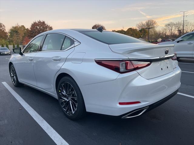 new 2025 Lexus ES 350 car, priced at $51,419