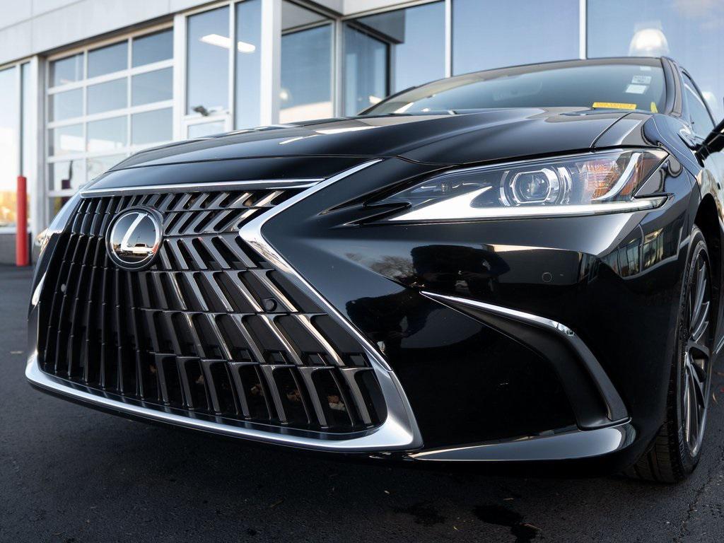 used 2024 Lexus ES 350 car, priced at $42,998