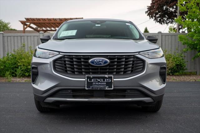 used 2024 Ford Escape car, priced at $25,900