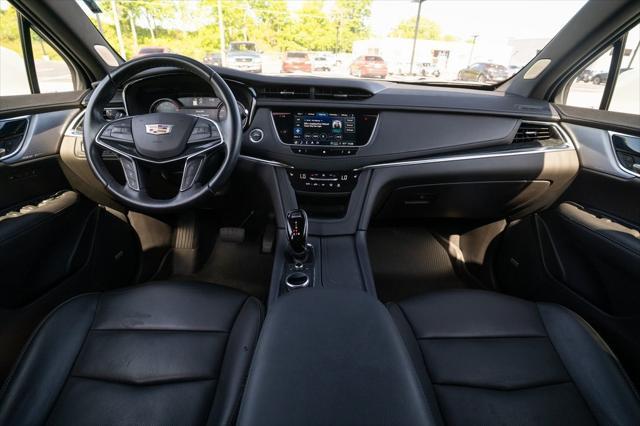 used 2021 Cadillac XT5 car, priced at $32,200