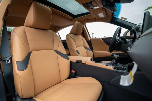 new 2025 Lexus ES 300h car, priced at $49,150