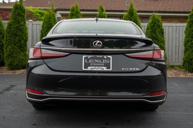 new 2025 Lexus ES 300h car, priced at $49,150