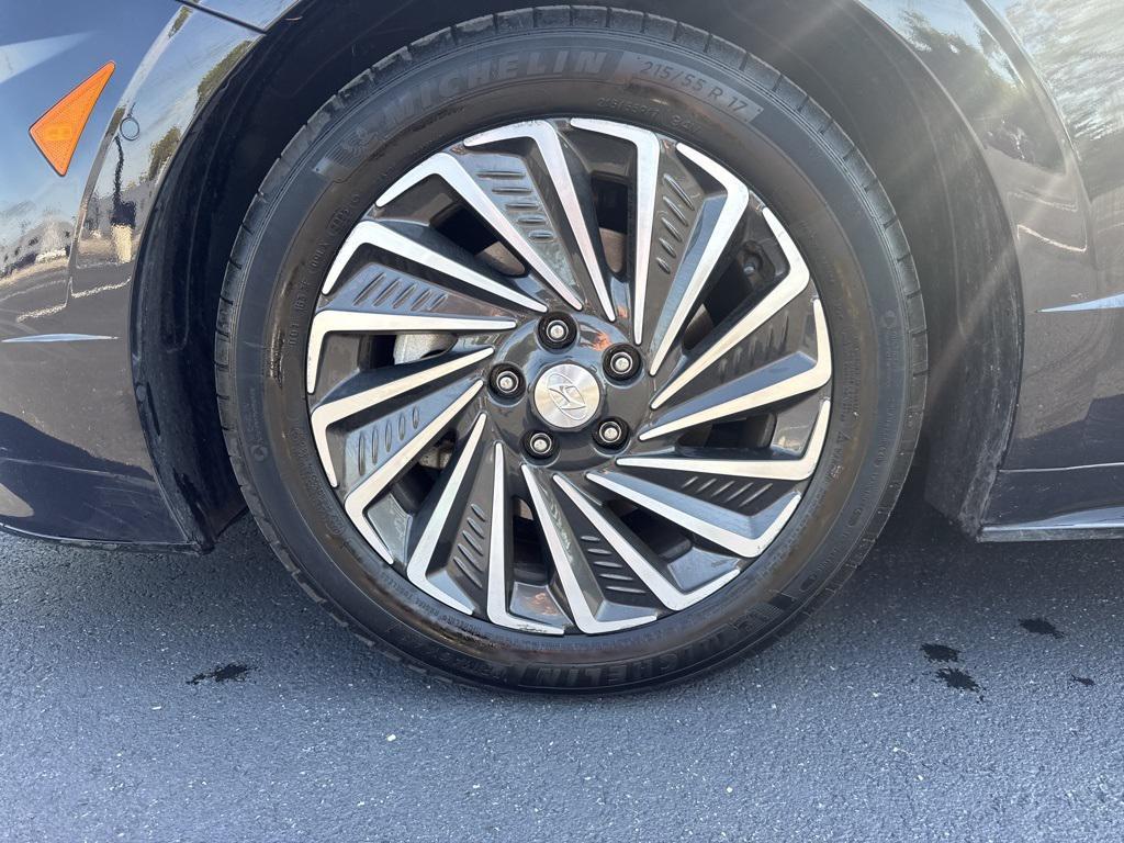 used 2023 Hyundai Sonata Hybrid car, priced at $25,000