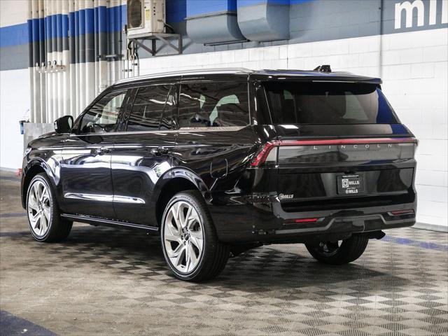 new 2025 Lincoln Navigator car, priced at $99,945