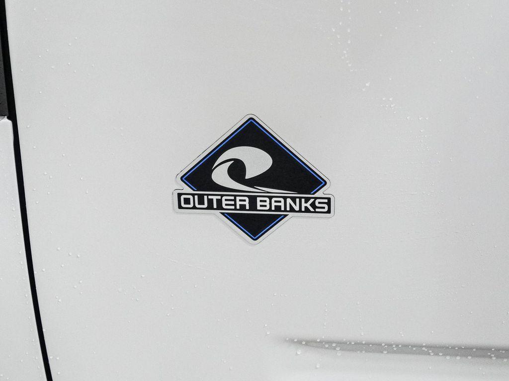 new 2025 Ford Bronco Sport car, priced at $38,105