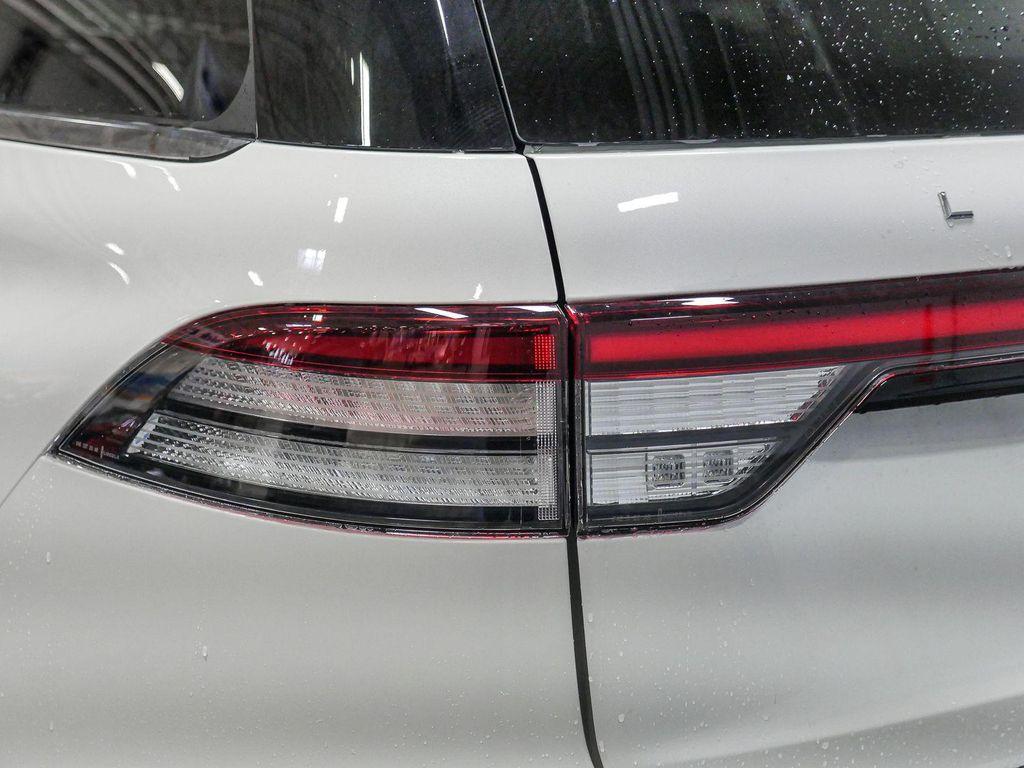 new 2025 Lincoln Aviator car, priced at $69,775