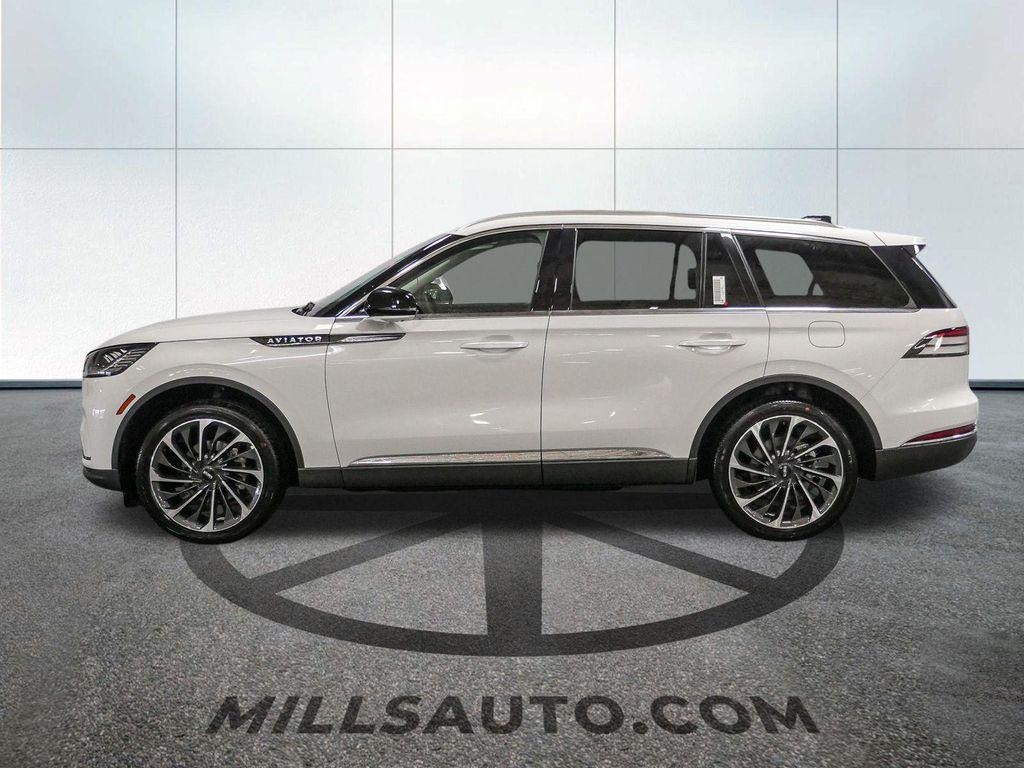new 2025 Lincoln Aviator car, priced at $69,775