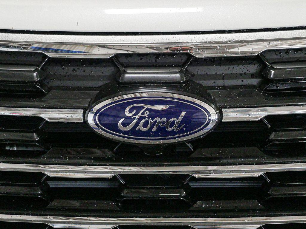 new 2025 Ford Explorer car, priced at $45,395