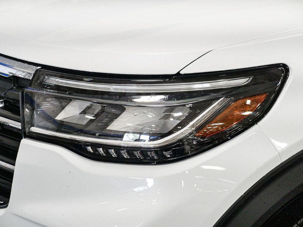 new 2025 Ford Explorer car, priced at $45,395