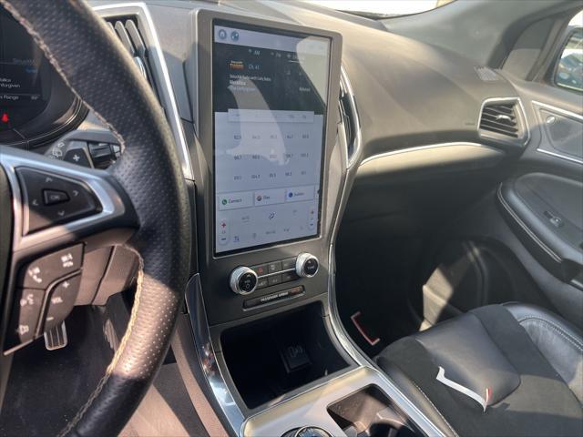 used 2022 Ford Edge car, priced at $33,436