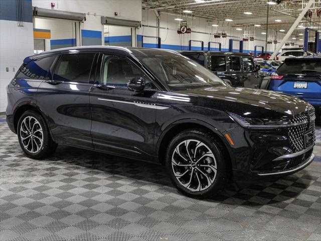 new 2025 Lincoln Nautilus car, priced at $62,705