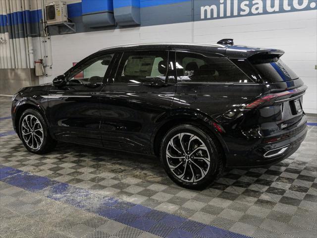 new 2025 Lincoln Nautilus car, priced at $62,705