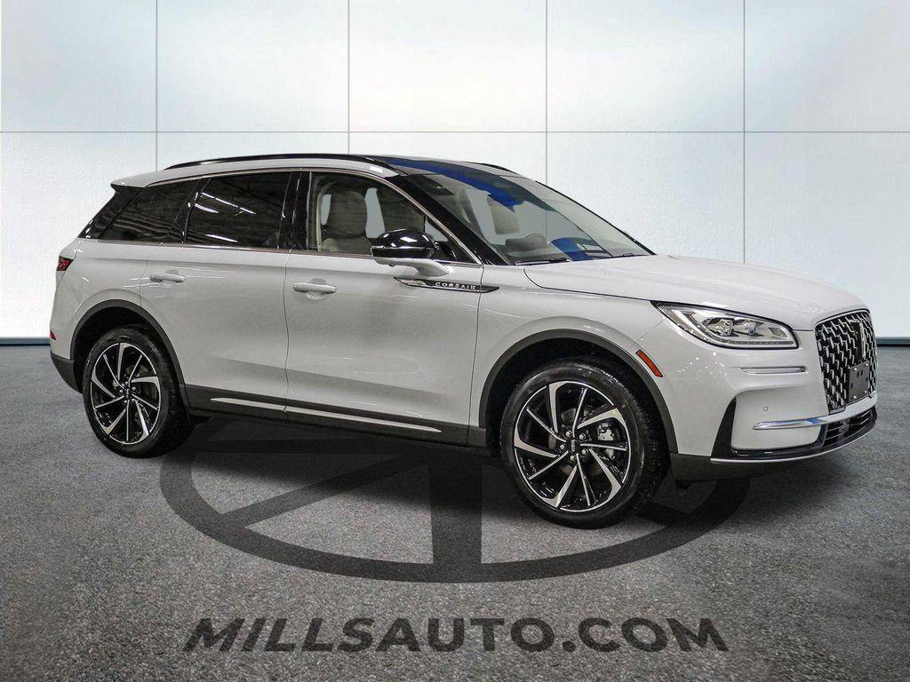 new 2025 Lincoln Corsair car, priced at $54,773