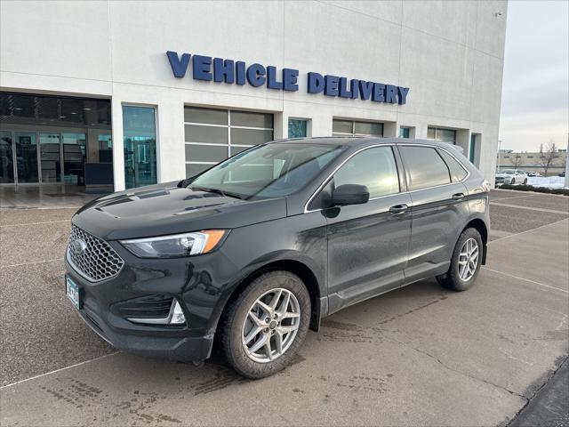 used 2024 Ford Edge car, priced at $30,136