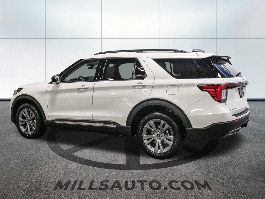 new 2025 Ford Explorer car, priced at $45,207