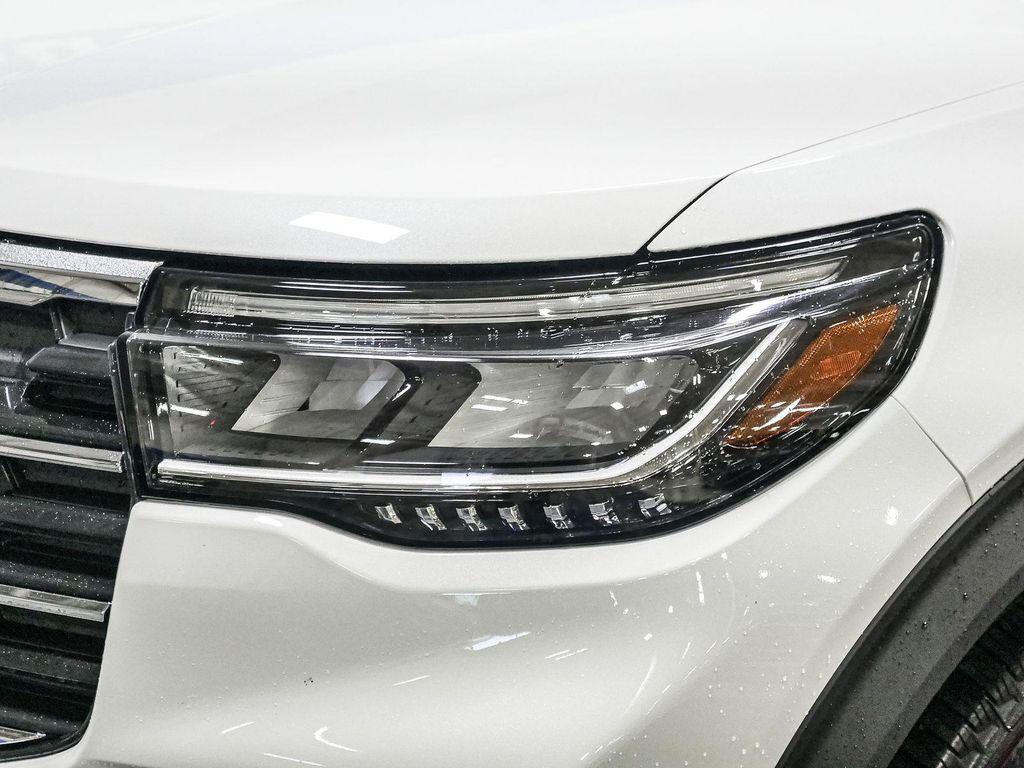 new 2025 Ford Explorer car, priced at $45,207
