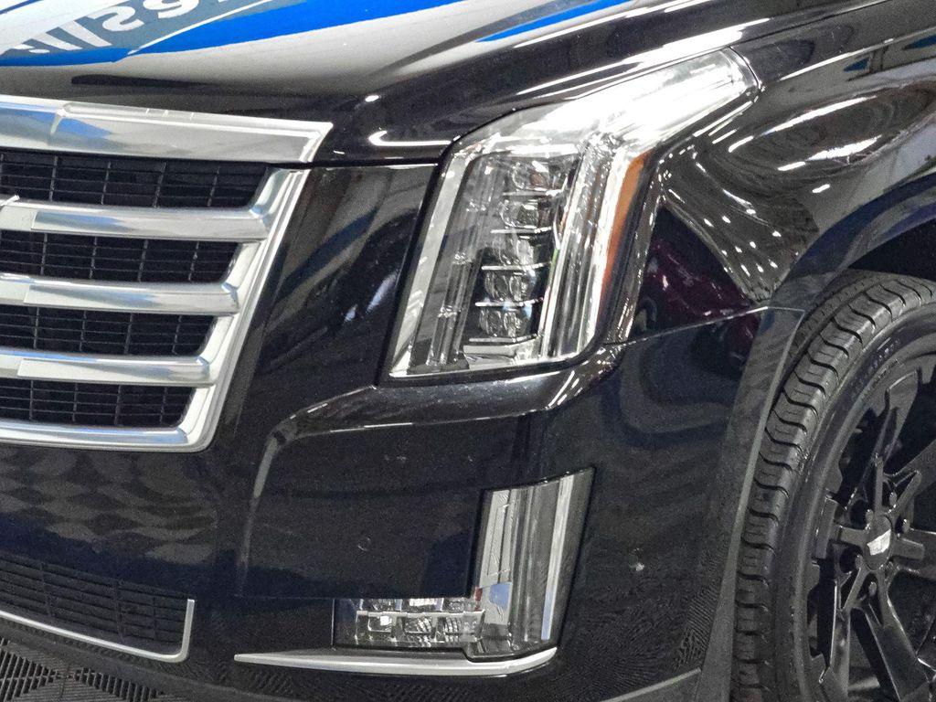 used 2020 Cadillac Escalade car, priced at $32,864