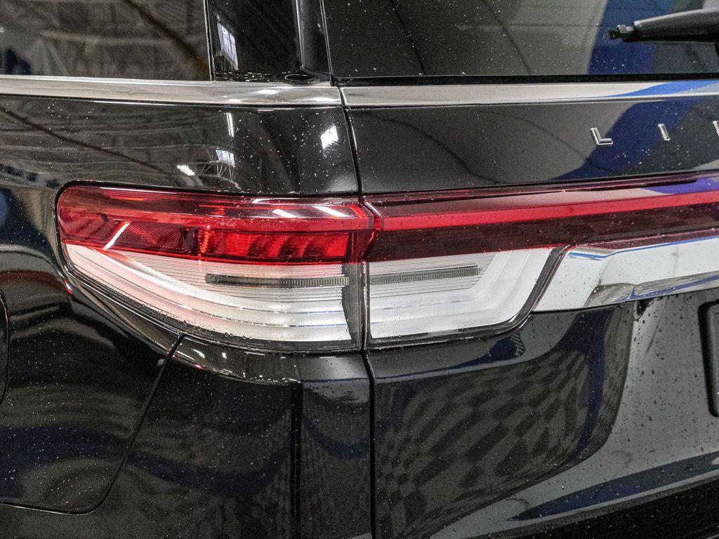 used 2022 Lincoln Navigator car, priced at $54,141