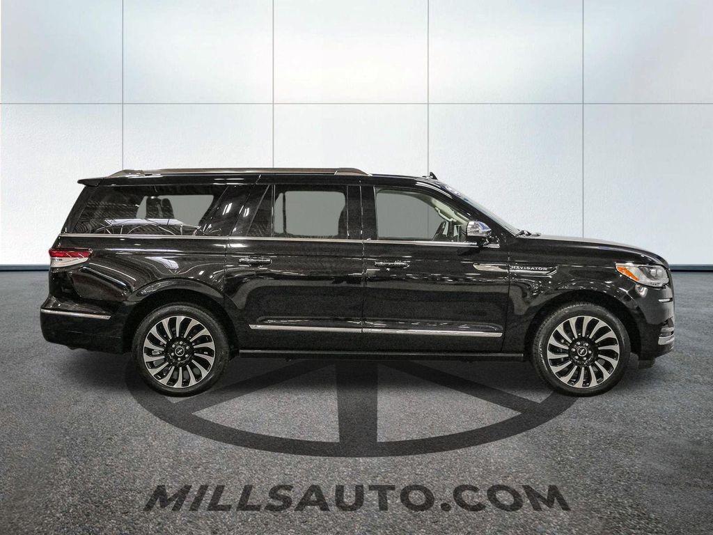used 2022 Lincoln Navigator car, priced at $54,141