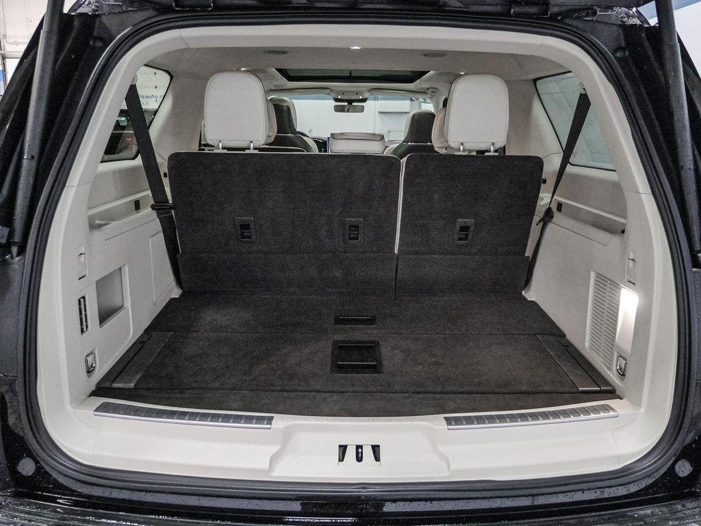 used 2022 Lincoln Navigator car, priced at $54,141