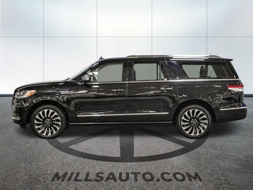 used 2022 Lincoln Navigator car, priced at $54,141