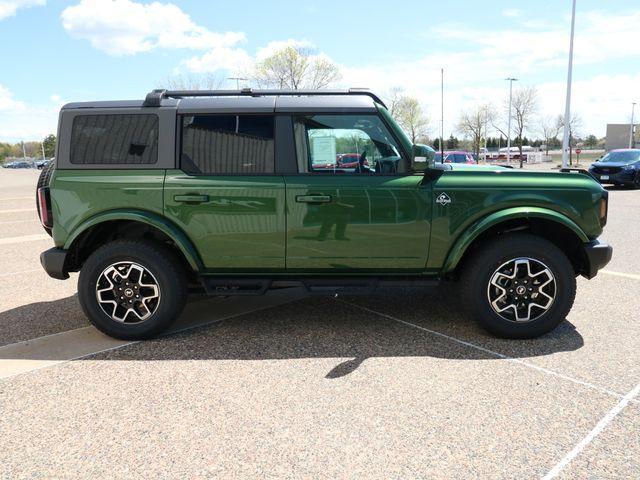 new 2024 Ford Bronco car, priced at $54,438