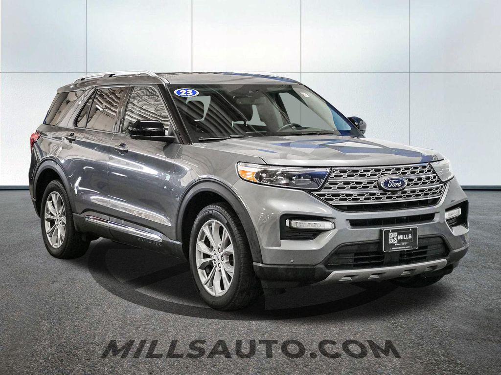 used 2023 Ford Explorer car