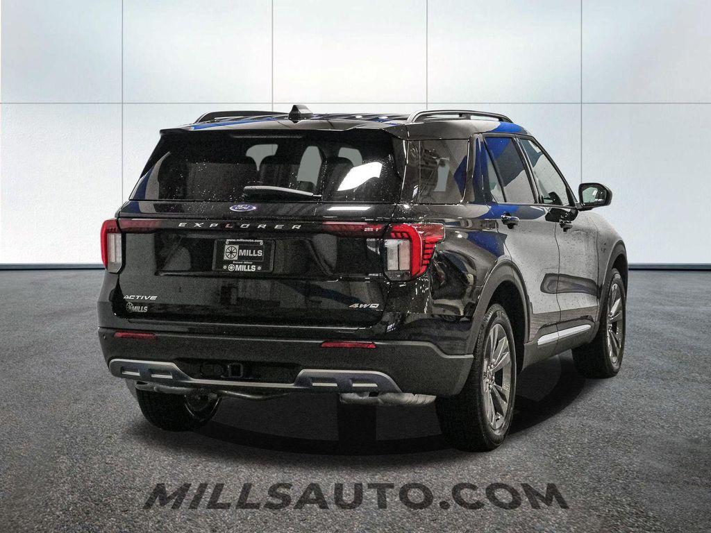 new 2025 Ford Explorer car, priced at $45,460