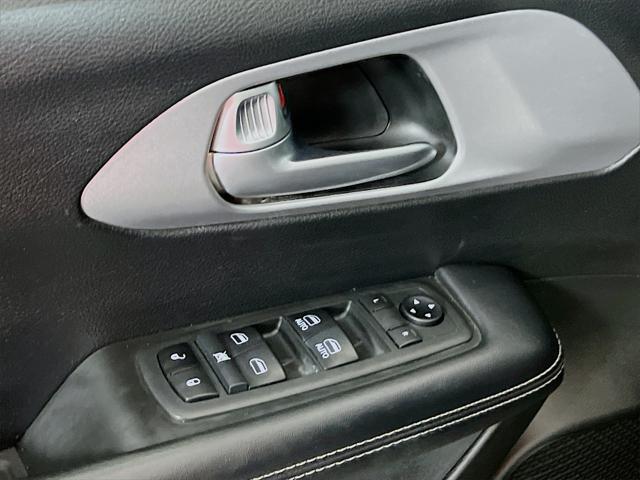 used 2018 Chrysler Pacifica car, priced at $11,495
