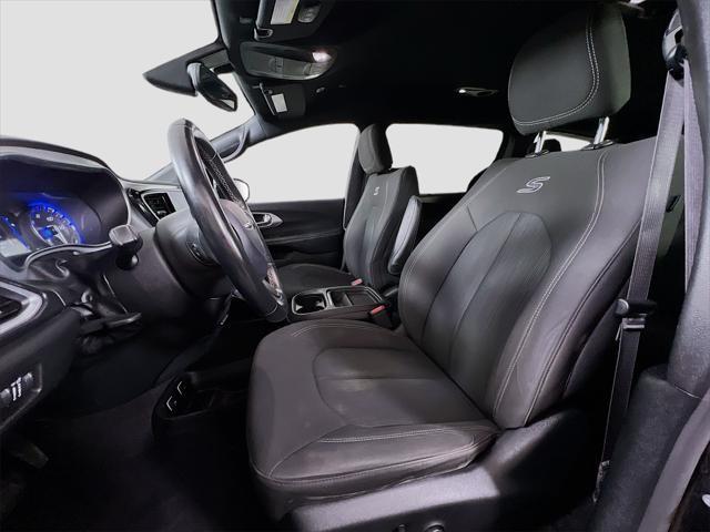 used 2018 Chrysler Pacifica car, priced at $11,495