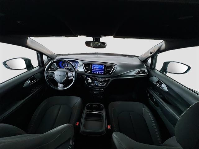 used 2018 Chrysler Pacifica car, priced at $11,495