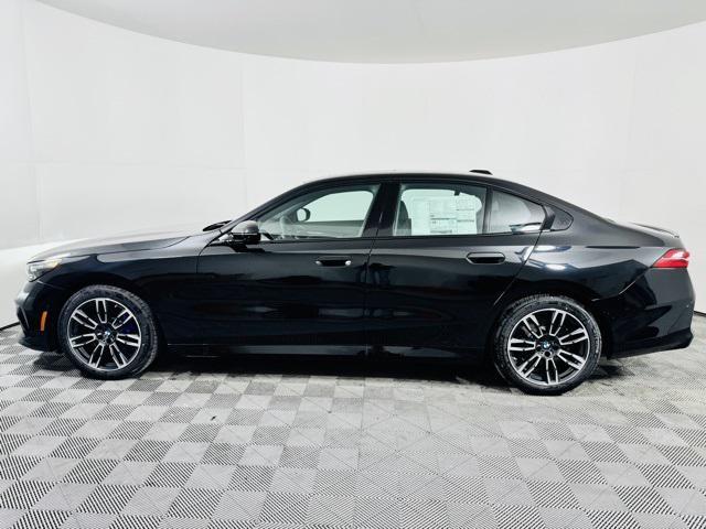 new 2024 BMW 540 car, priced at $77,215